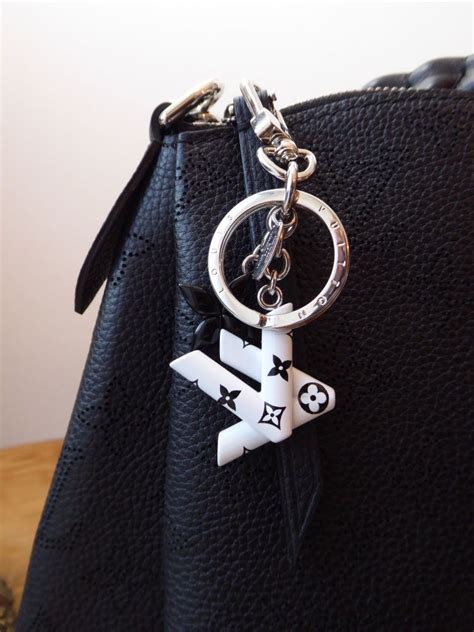 louis vuitton twist bag charm|louis vuitton keyholder.